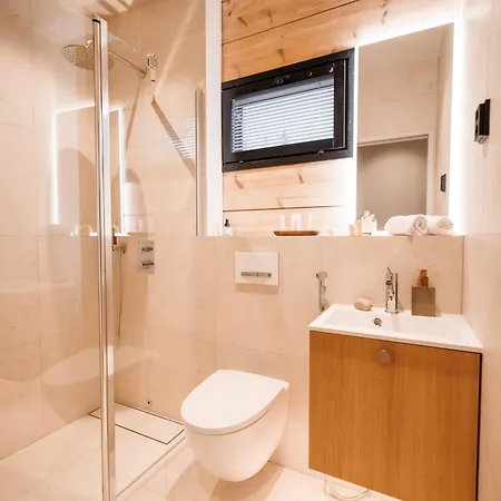 Апартаменты Kide Колари